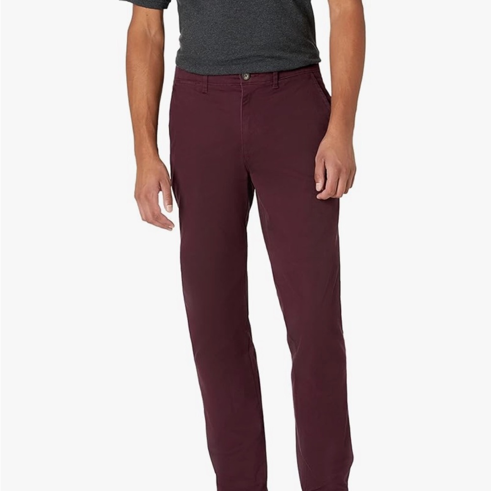 Amazon Essentials Men's Aubergine Athletic-Fit Casual Stretch Chino
